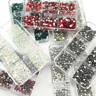 12-grid Mixed White Round Ornament Set