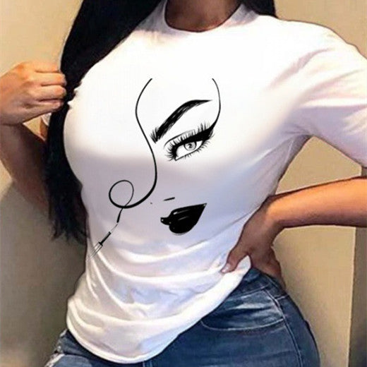 Kvinde T-shirt med print, rund hals og løs pasform