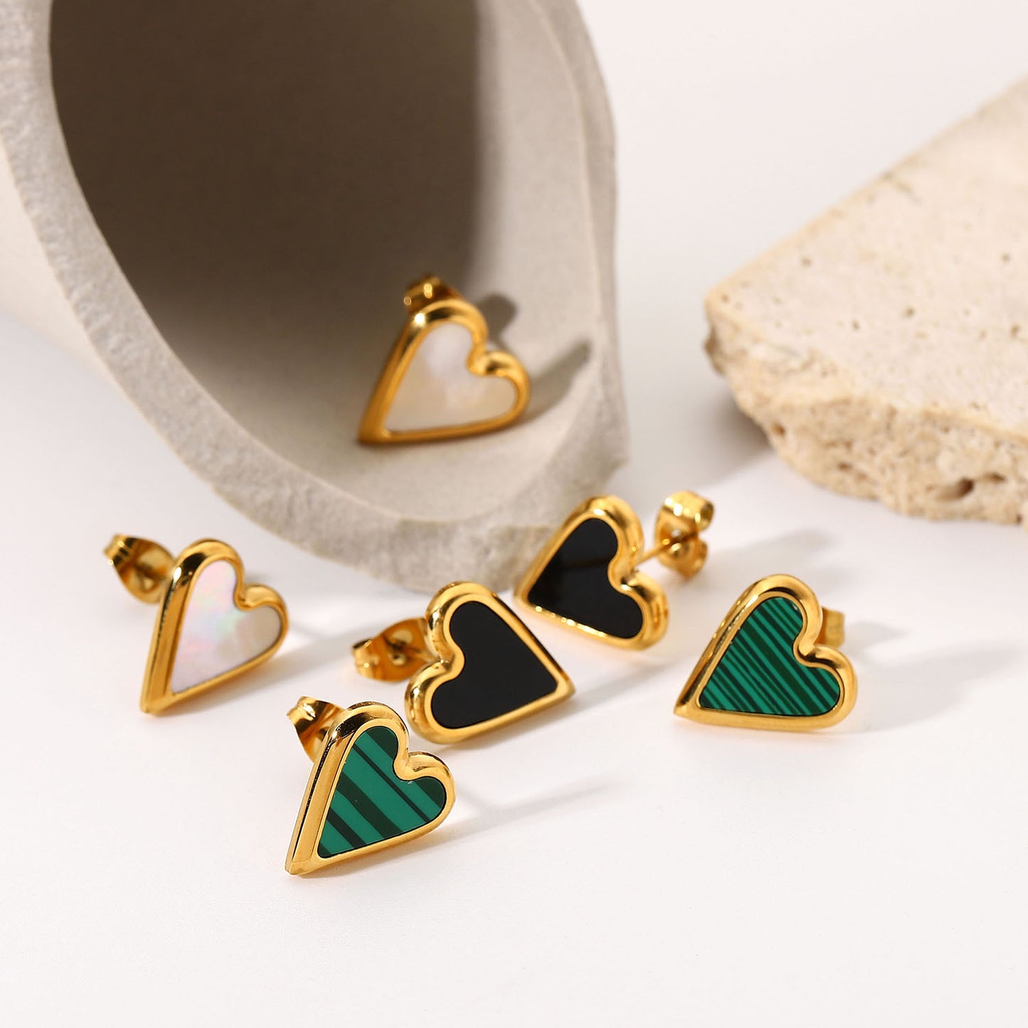 Natural Stone Black Shell Love Stud Earrings