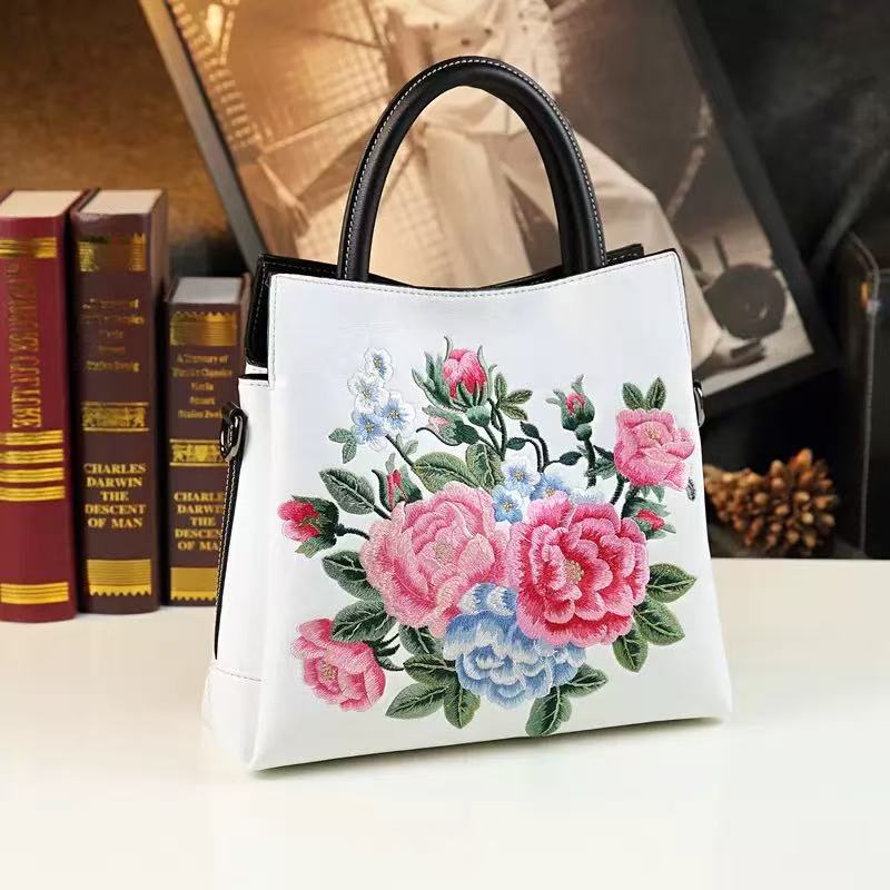 Tote Bag With Embroidered Peony Flowers Ethnic-style Textured Design