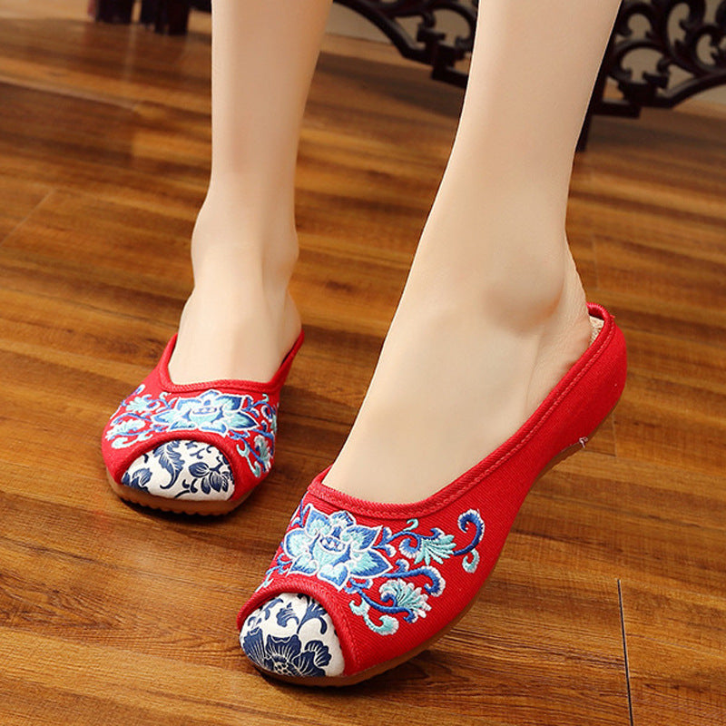 Ethnic Style Embroidered Slippers With Beef Tendon Sole