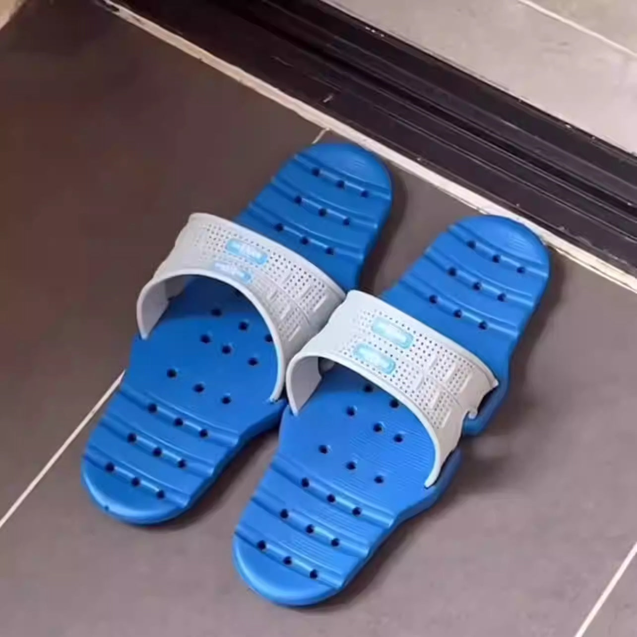 Personalized Portable Creative Dual-Use Slippers