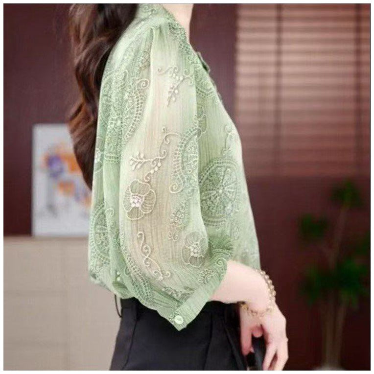 Women's Floral Summer Shirt, Loose-Fit Fashionable Crew-Neck Top
