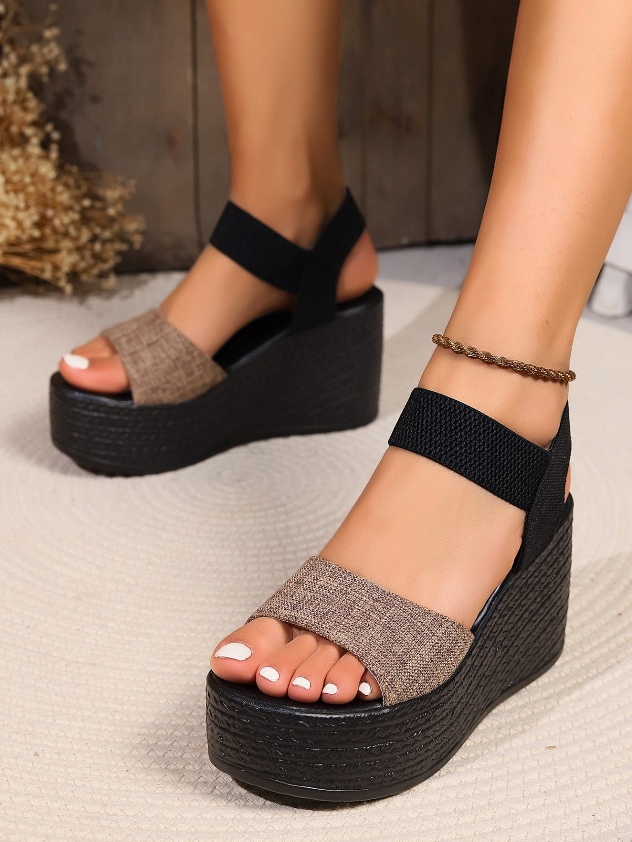 Women's Outdoor Sandals Summer New One-line Platform Shoes