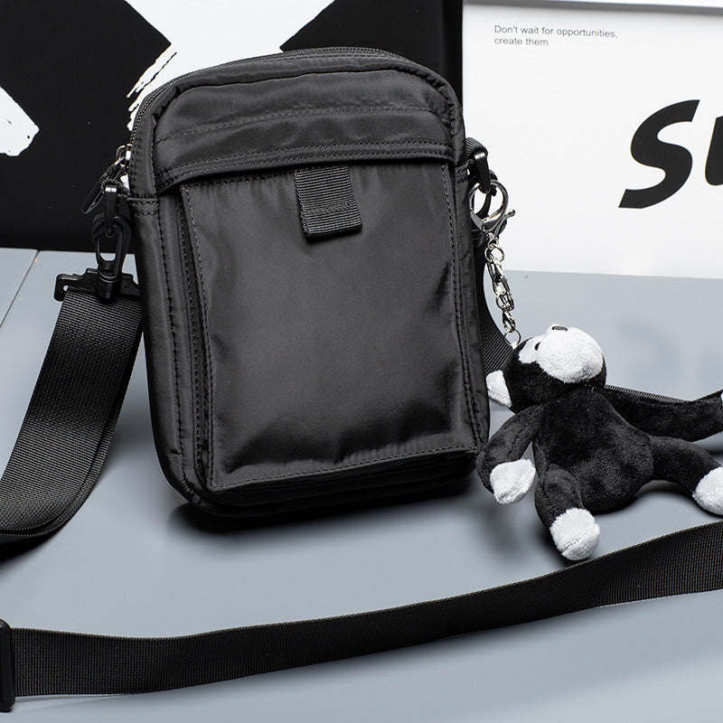 Men's And Women's Fashion Leisure Large Capacity Shoulder Satchel Bag