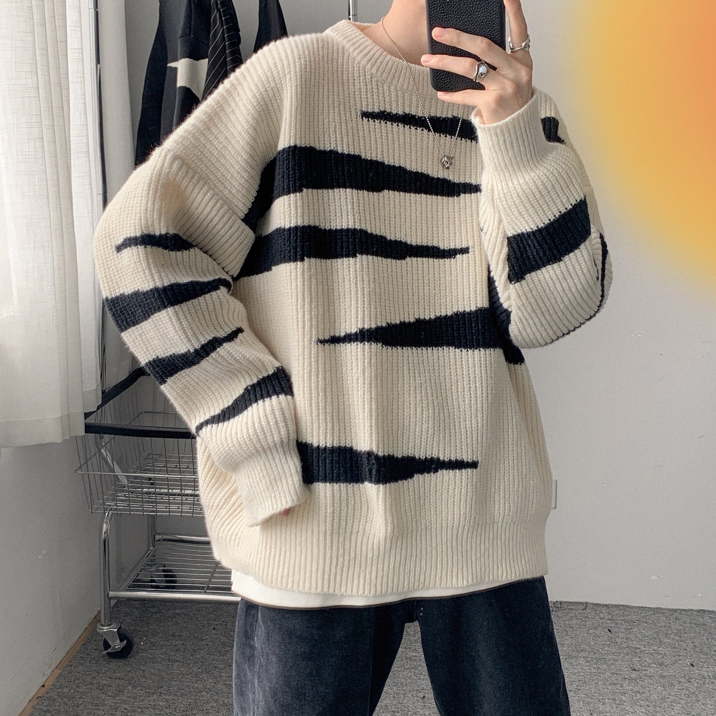 Personality Black And White Contrast Loose Sweater For Men And Women
