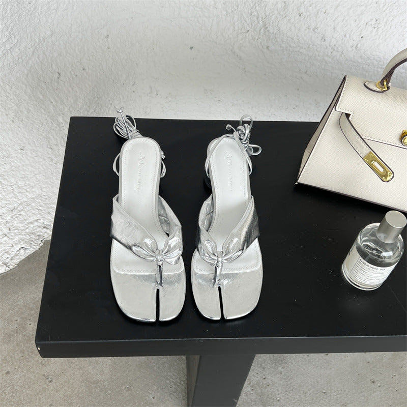 Split Toe Round Toe Chunky Heel Strap Sandals