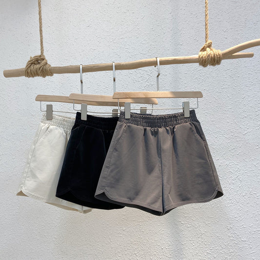 High waisted and slim leather shorts