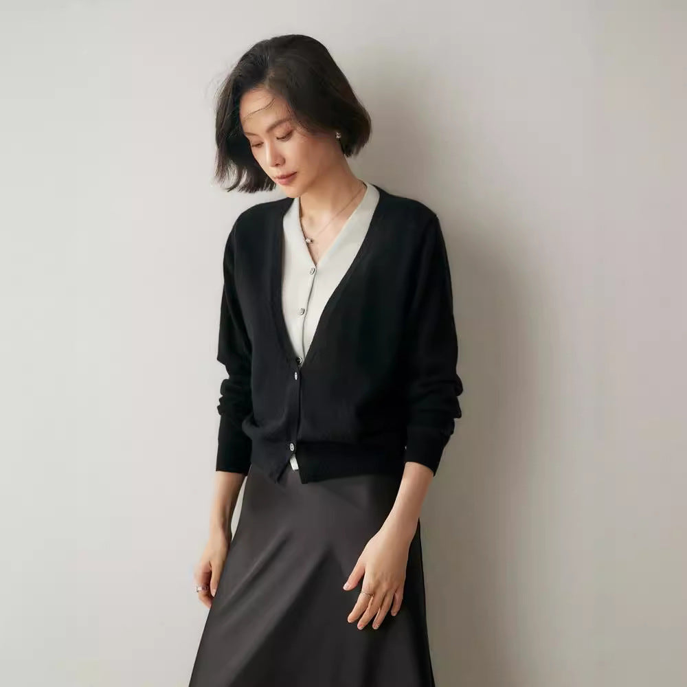 Women's Fake Two-piece V-neck Sweater
