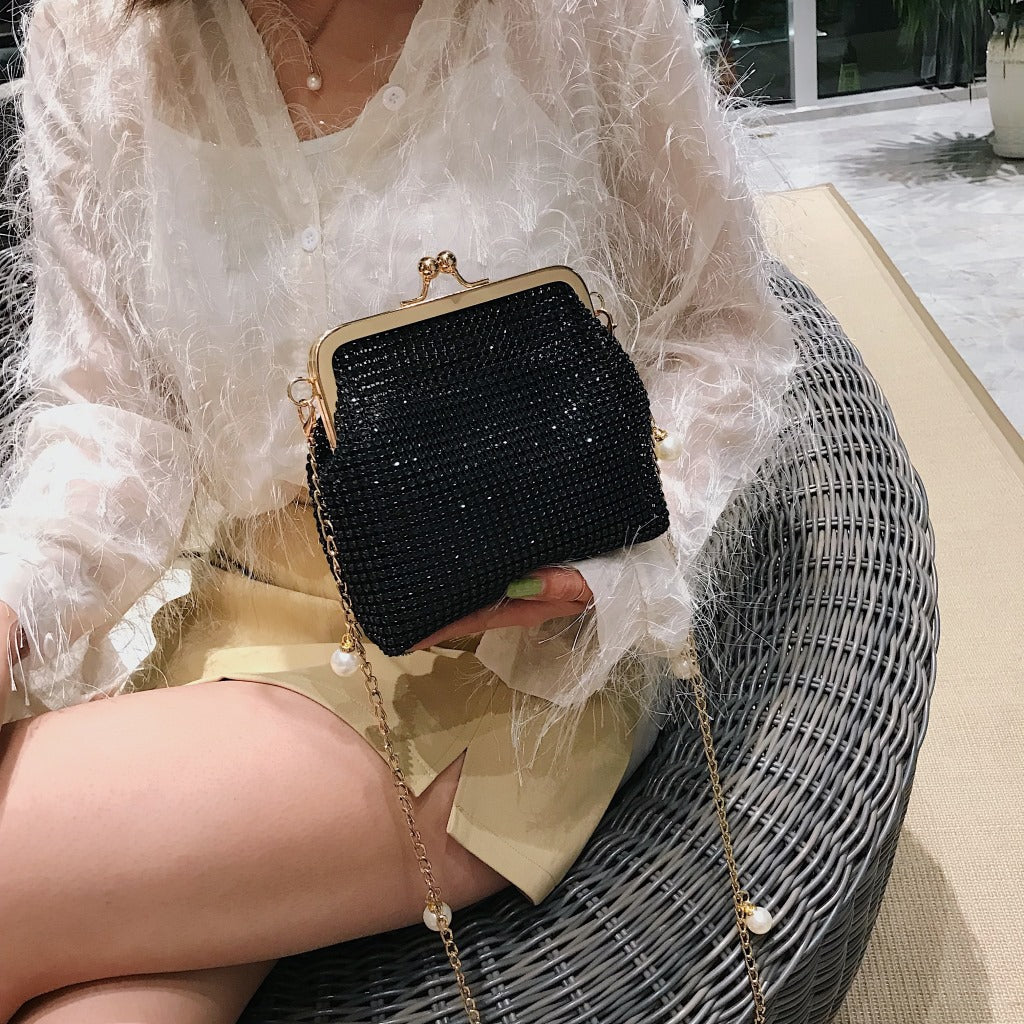 Water drill clip chain versatile shoulder bag