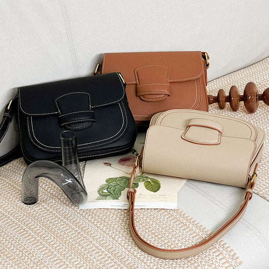 Udsøgt Skuldertaske/Crossbody-taske i ægte læder af høj kvalitet med klaplukning