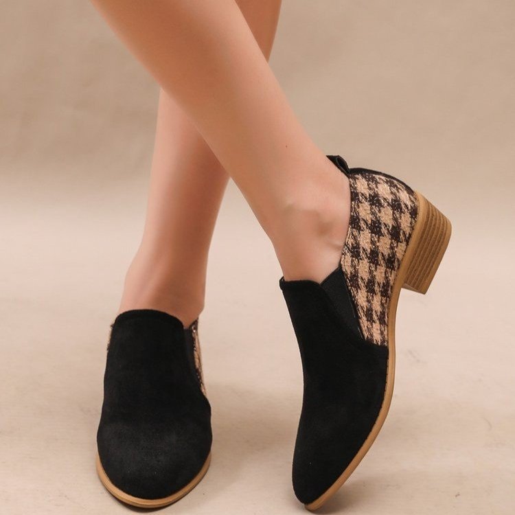 Retro Color-Block Slip-On Shoes For Women