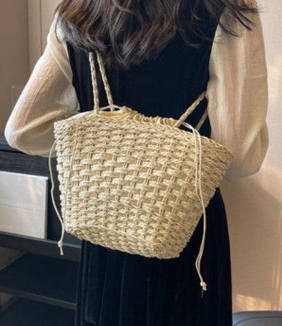 Large Capacity Women's One Shoulder Braided Bucket Bag