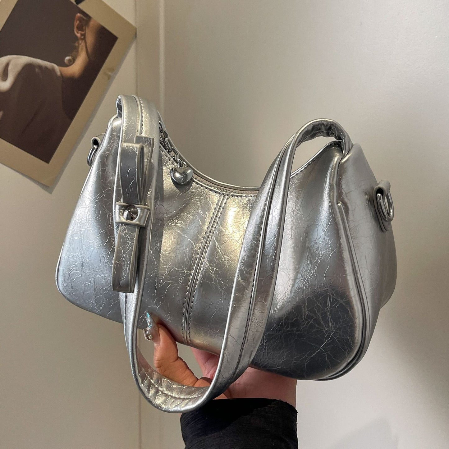 Hand Carrying Red Underarm Oblique Shoulder Bag