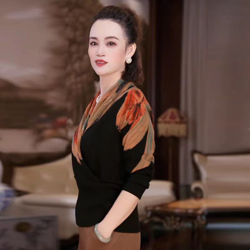 Temperament Floral V-neck Sweater Women Thin Base
