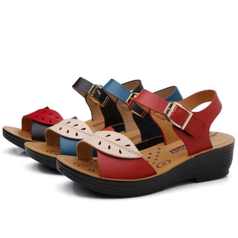 Elderly Women's Shoes Are Suitable For The Elderly Sandals And Women's Shoes