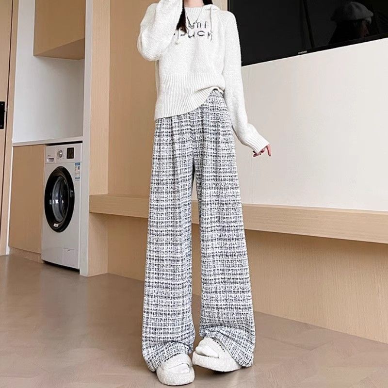 Womens Plaid Wide-leg Pants With A High Waist For A Slimming Look
