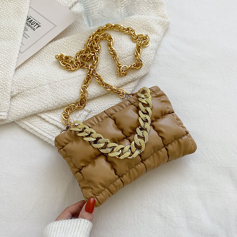 Temperament Women's Pleated New Chain Hand-held Messenger Bag