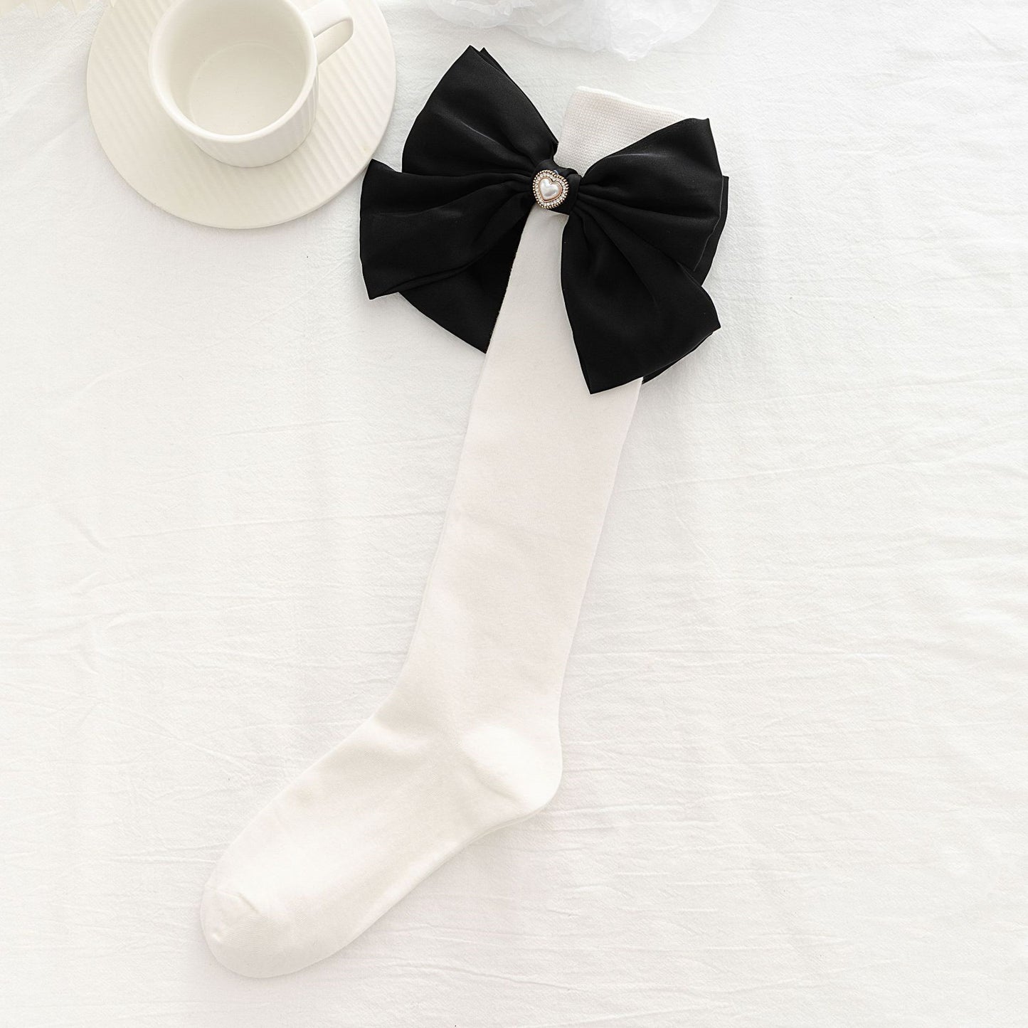 Hand-designed Heavy Industry Sequined Diamond Bow High Socks