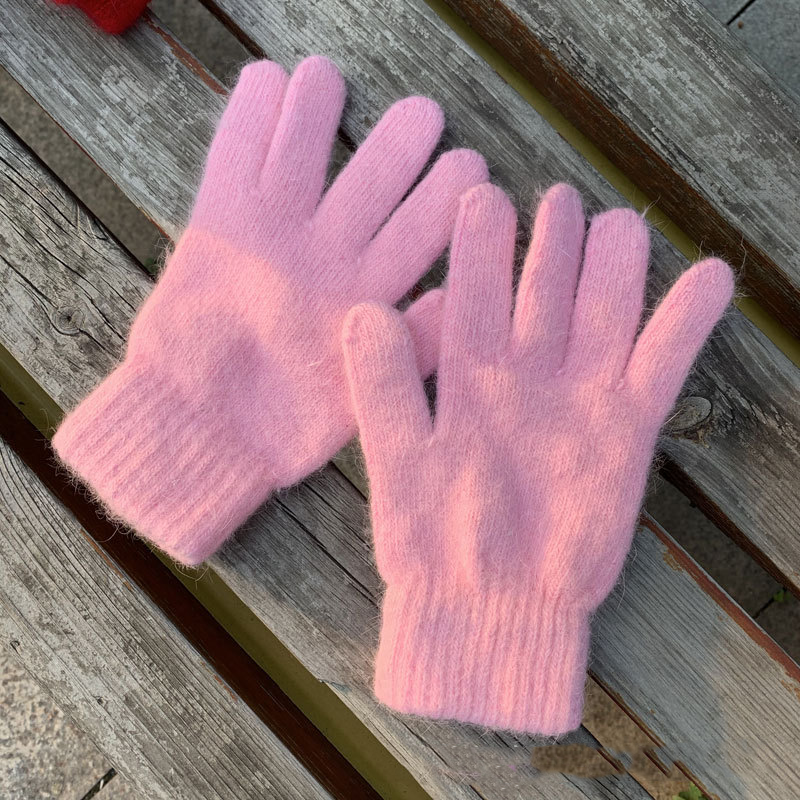 Warm cycling gloves for students