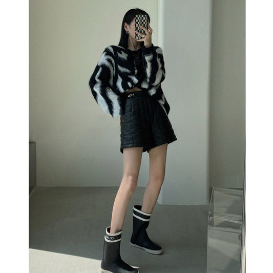 Women's Autumn And Winter Casual Fashionable Loose Leather Shorts