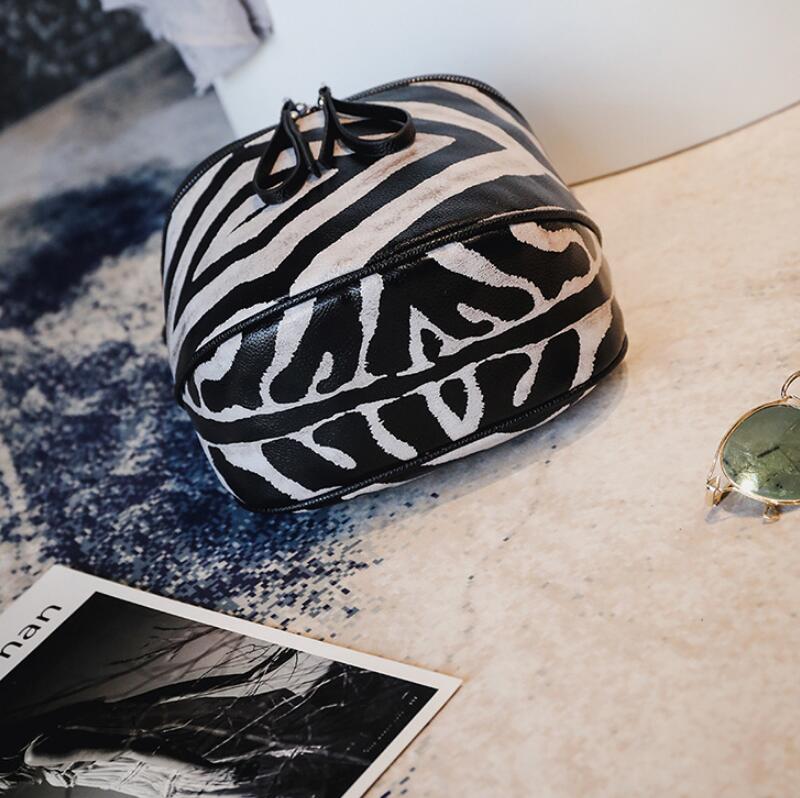 PU Casual Large Capacity Semicircle Saddle Bag