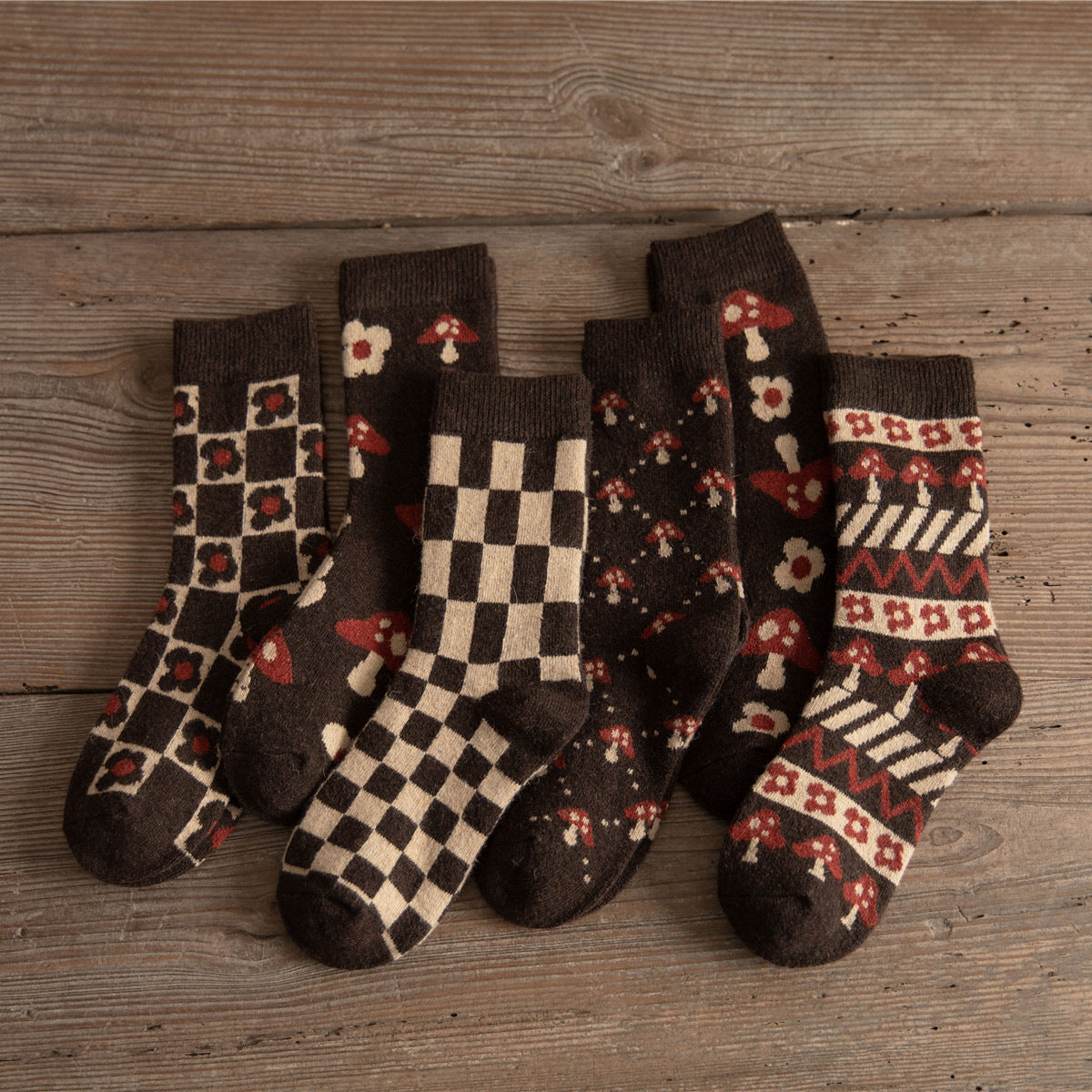 Medium Tube Thickened Brown Small Mushroom Wool Women's Socks