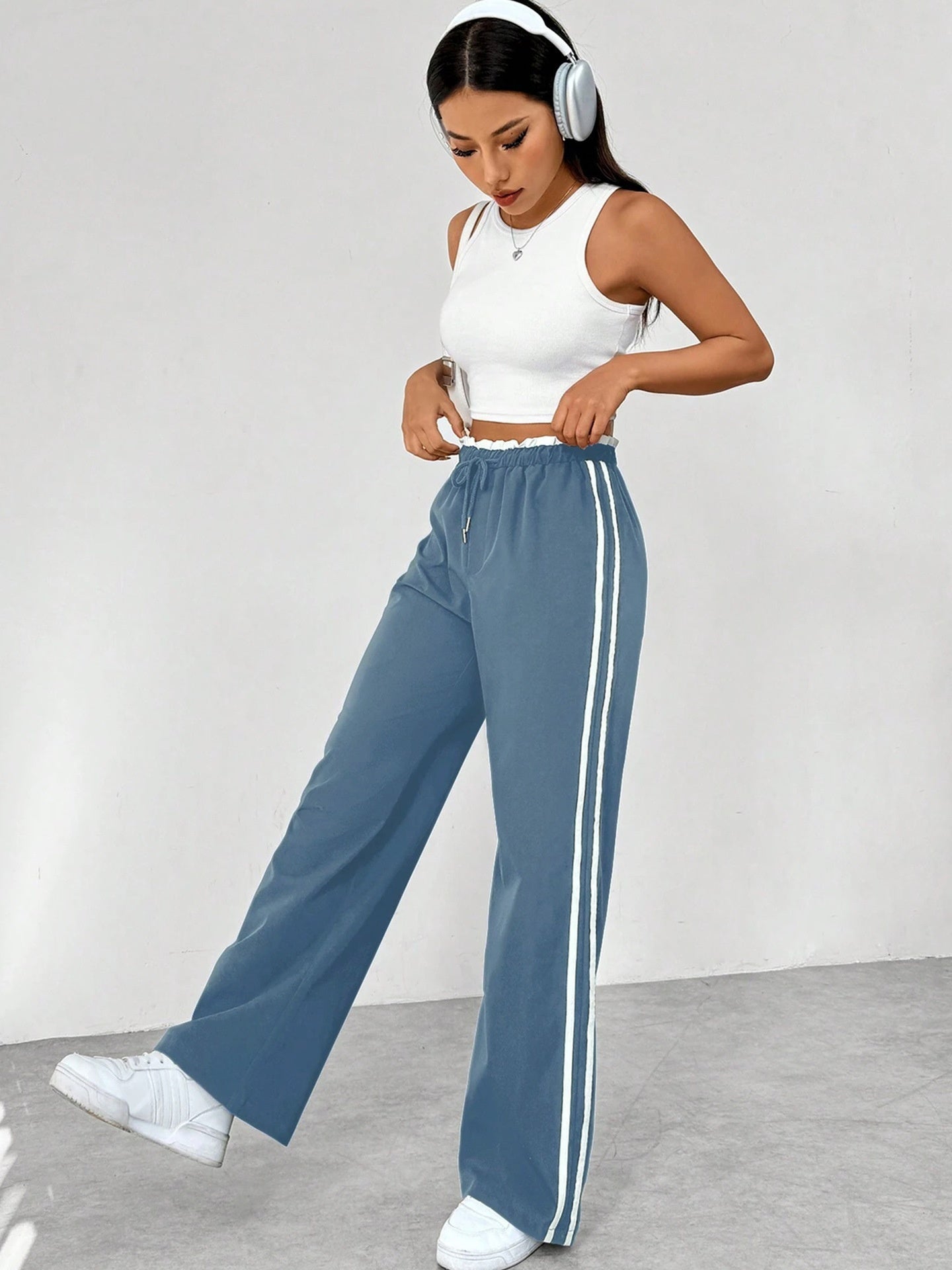 European And American Black Sports Straight Pants Leisure Commute