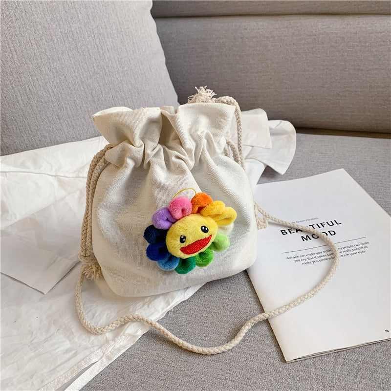 Female cartoon doll bucket bag