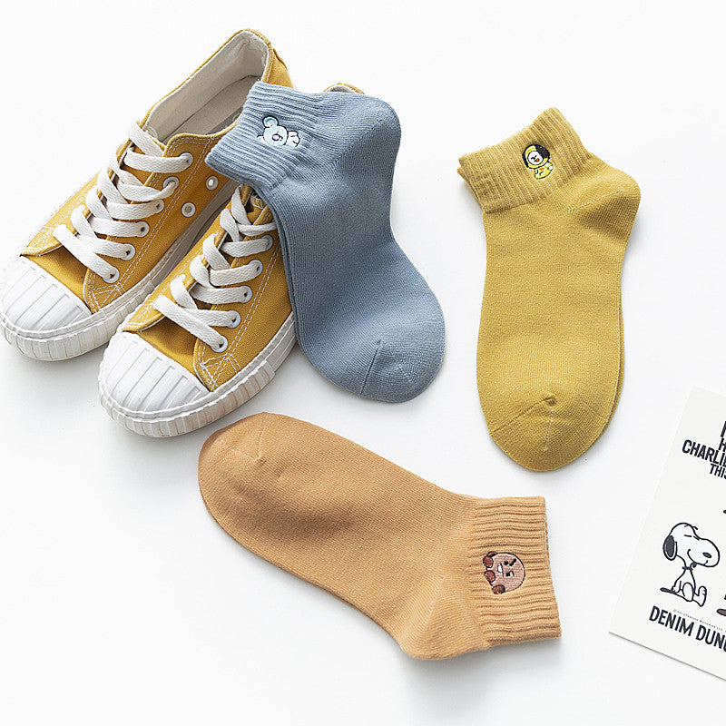 Female Japanese cartoon shallow mouth socks