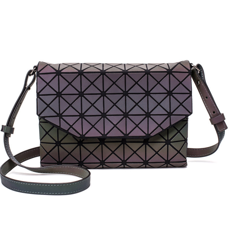 Lysende geometrisk crossbody-taske