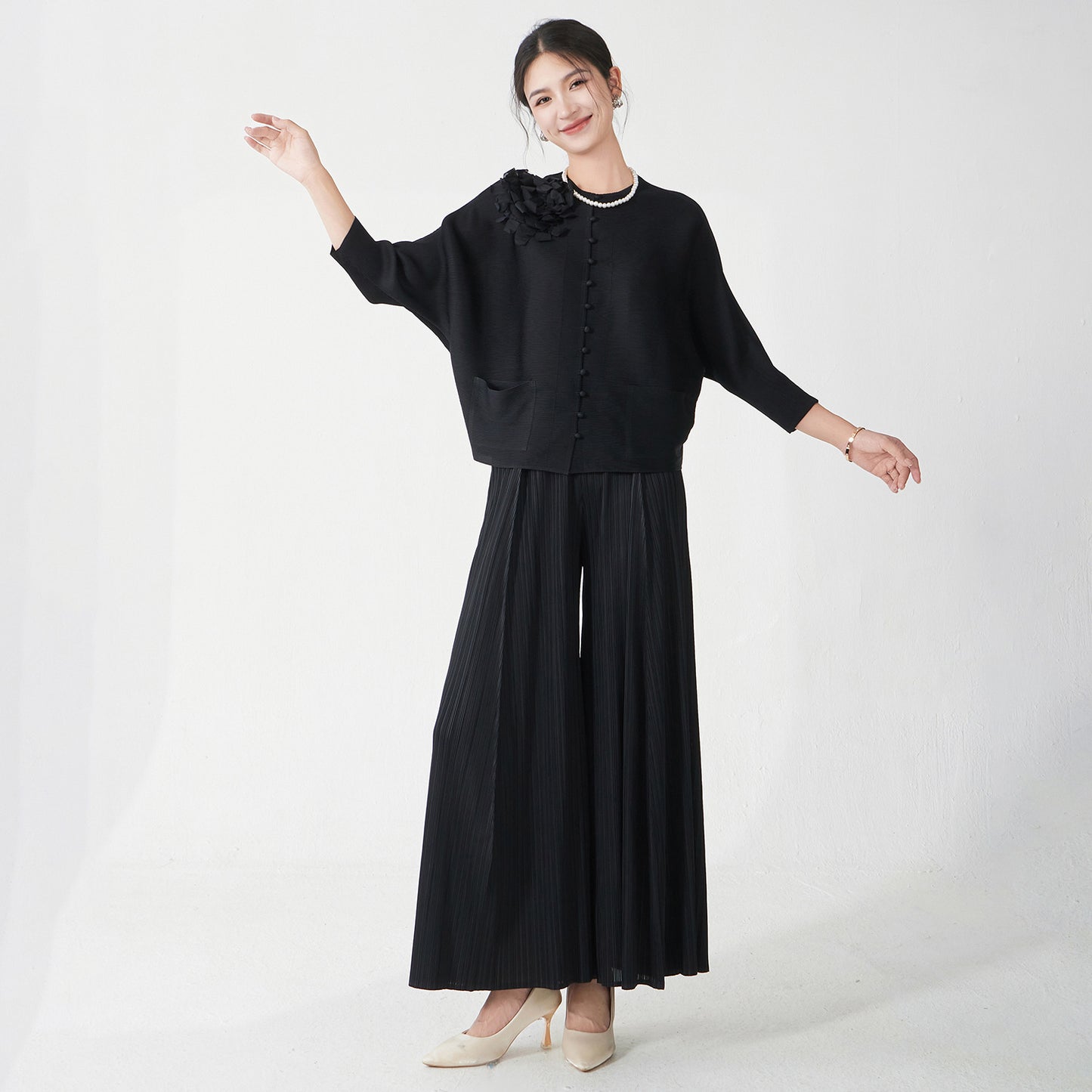 Two-piece Stylish And Slim-fit Top And Pants Set