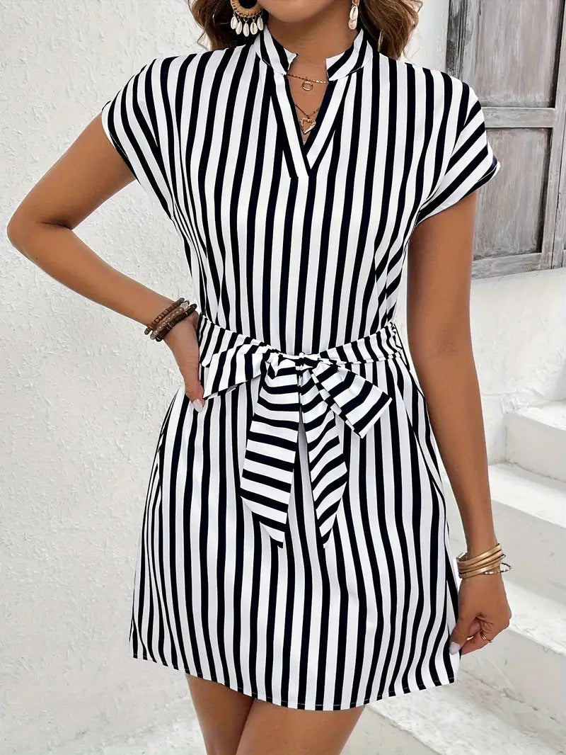 Womens Stylish Sleeveless Striped Tie-up Dress