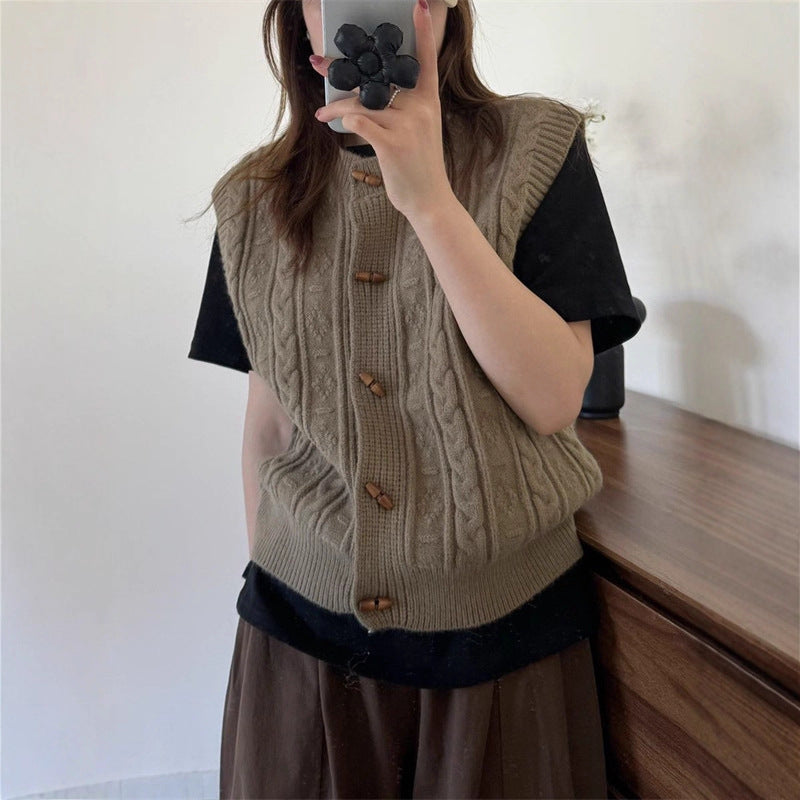 Round Neck Horn Button Knitted Cardigan Vest