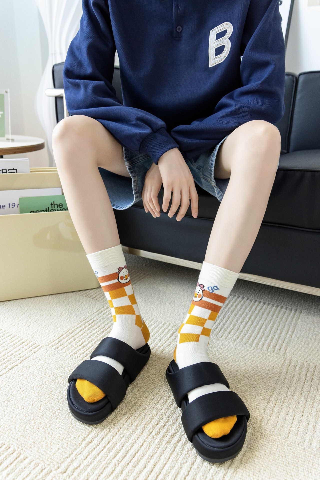 New Cartoon Duck Socks For Fall