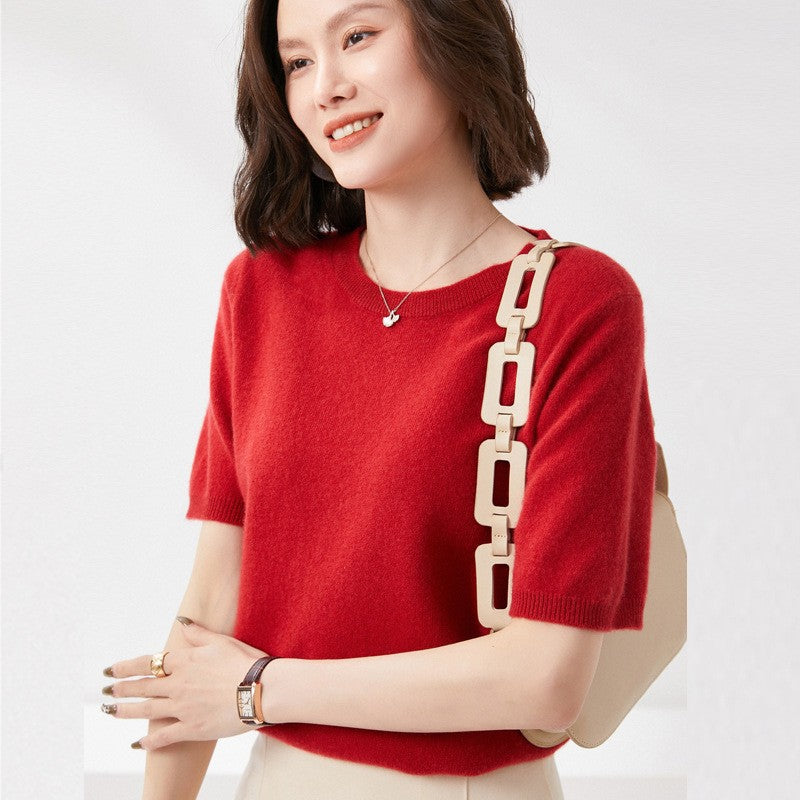 Strikket kortærmet sweater med halv ærme, rund hals og i tynd uld