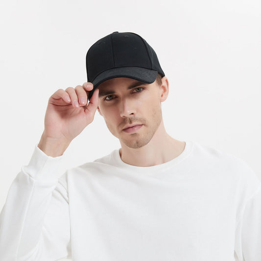 Baseball Cap With A Cotton-silver-fiber Fabric Lining For Electromagnetic Wave Shielding
