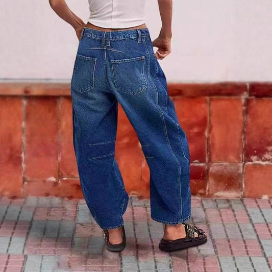 Taperede damejeans med stikningsdetaljer og påsyede lommer