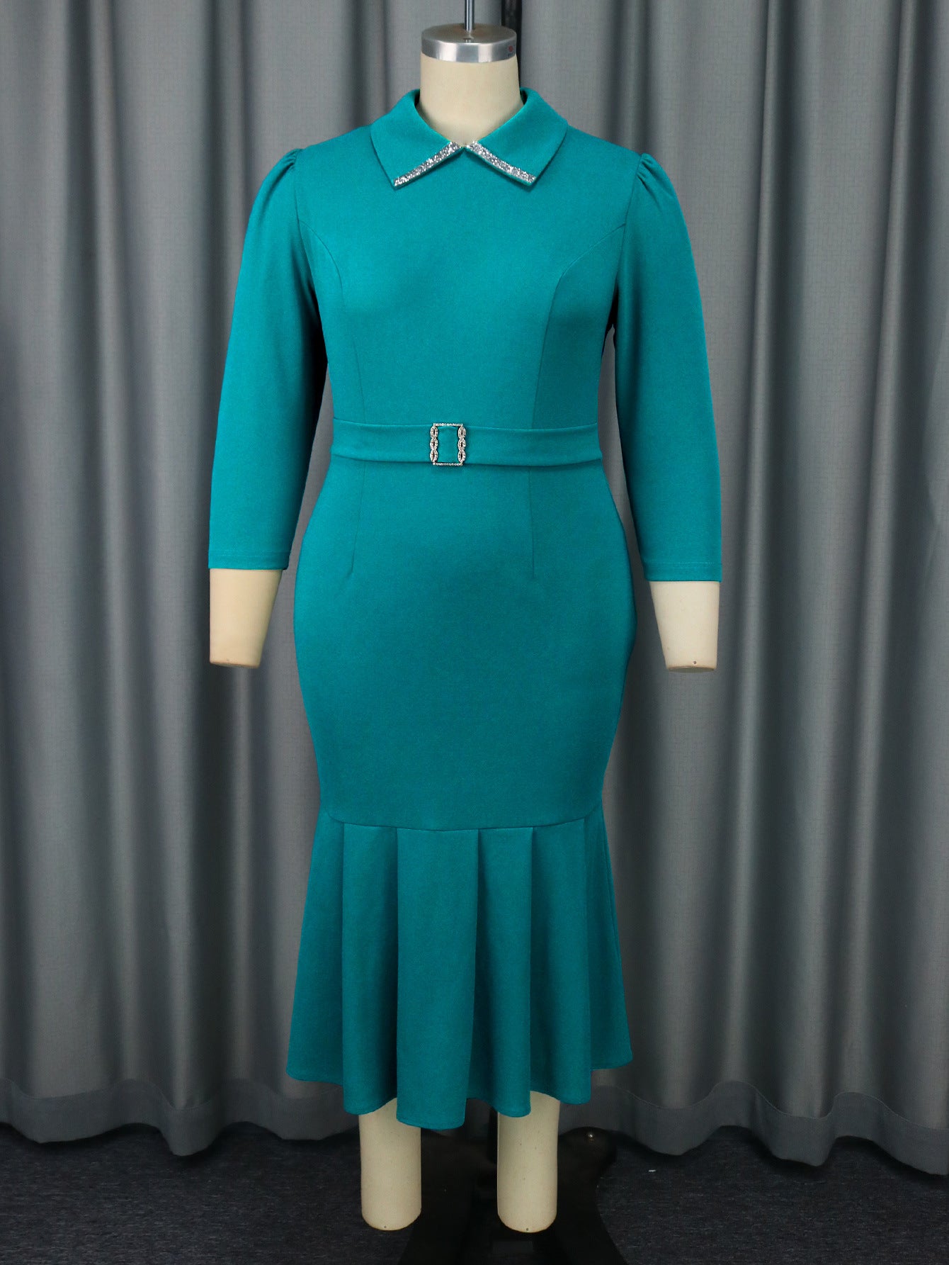 Women's Elegant Shirt-Style Dress With A Collar