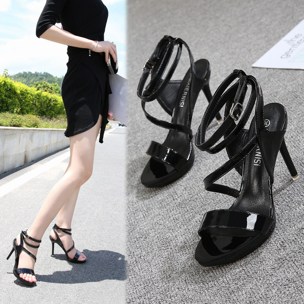 Women's sandals with artificial PU face