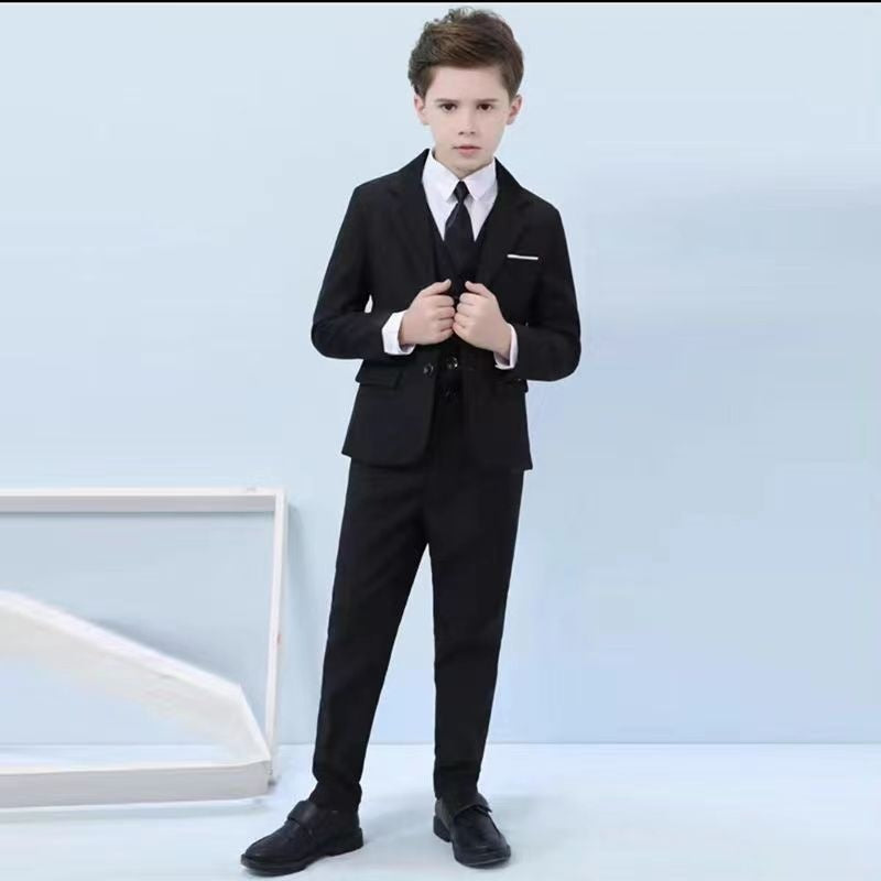 Børns minimalistiske og alsidige fritidssæt