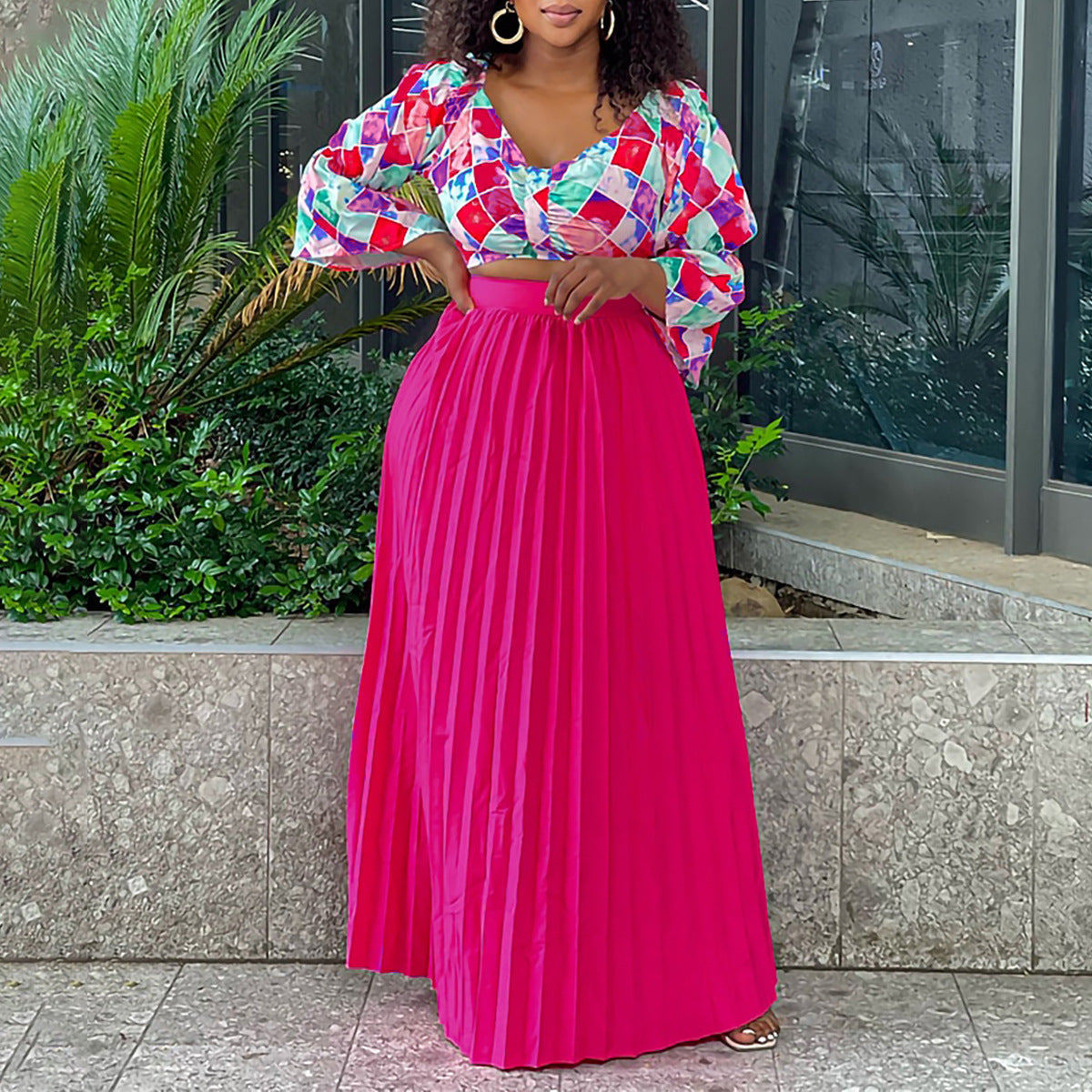 V-neck Printed Top With A Pleated Long SkirtAfrican-style Two-piece Set
