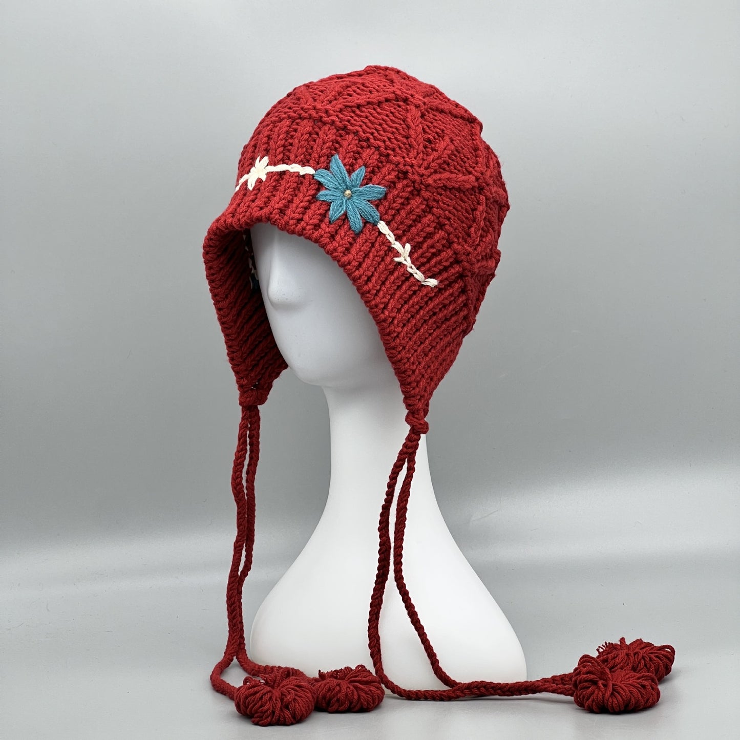 Fashionable Hand Knitted Hat Female Flower