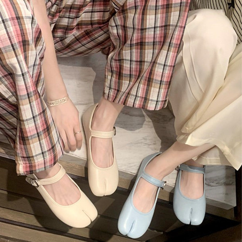 Straight Line Buckle Mary Jane Shallow Mouth Horseshoe Flat Sole Single Shoes