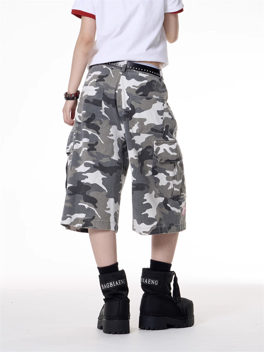 New Retro Simple Loose Camouflage Workwear Shorts