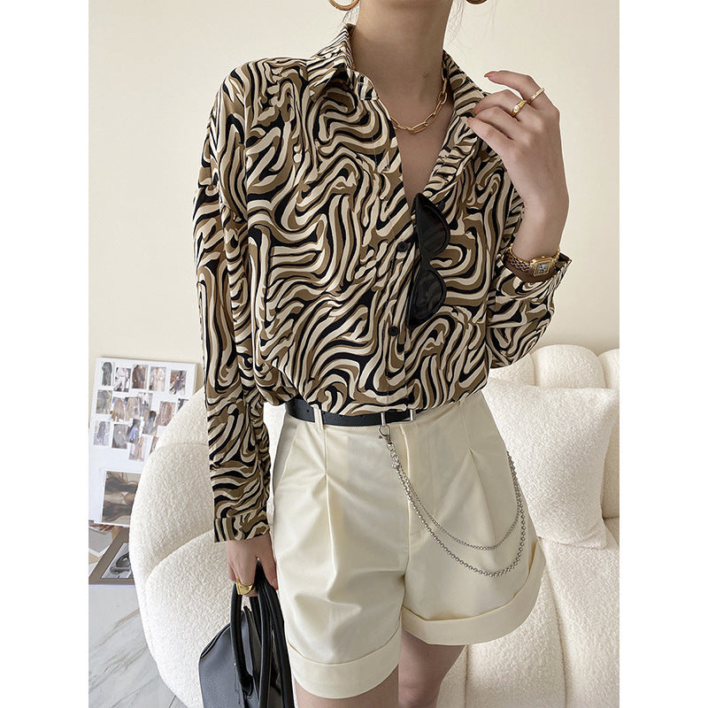 Retro Design Side Chain Suit Shorts