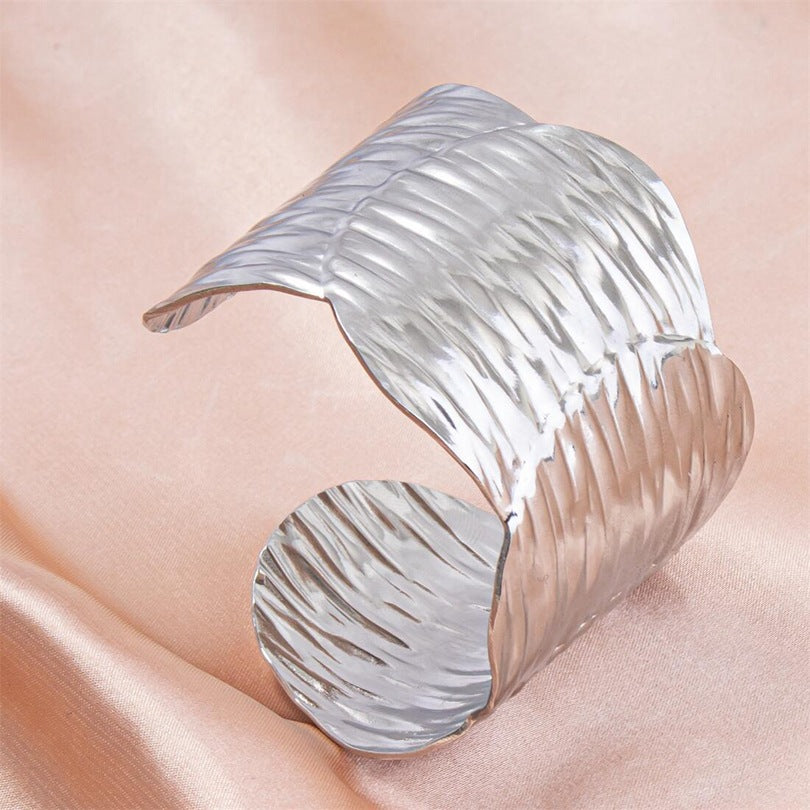 European And American Adjustable Stainless Steel Bracelet