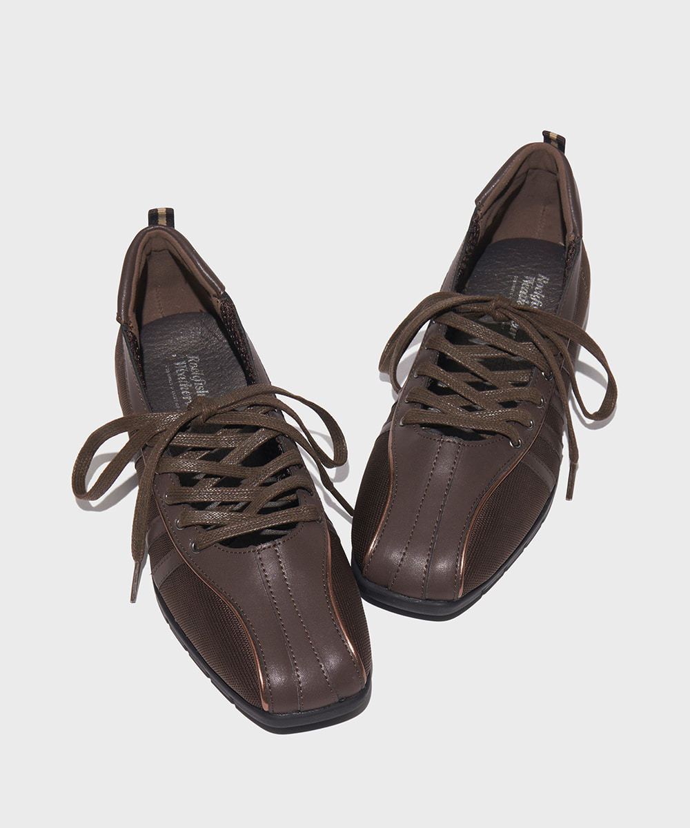 Womens Niche Square-toe Ballet Flats With Crisscross Straps