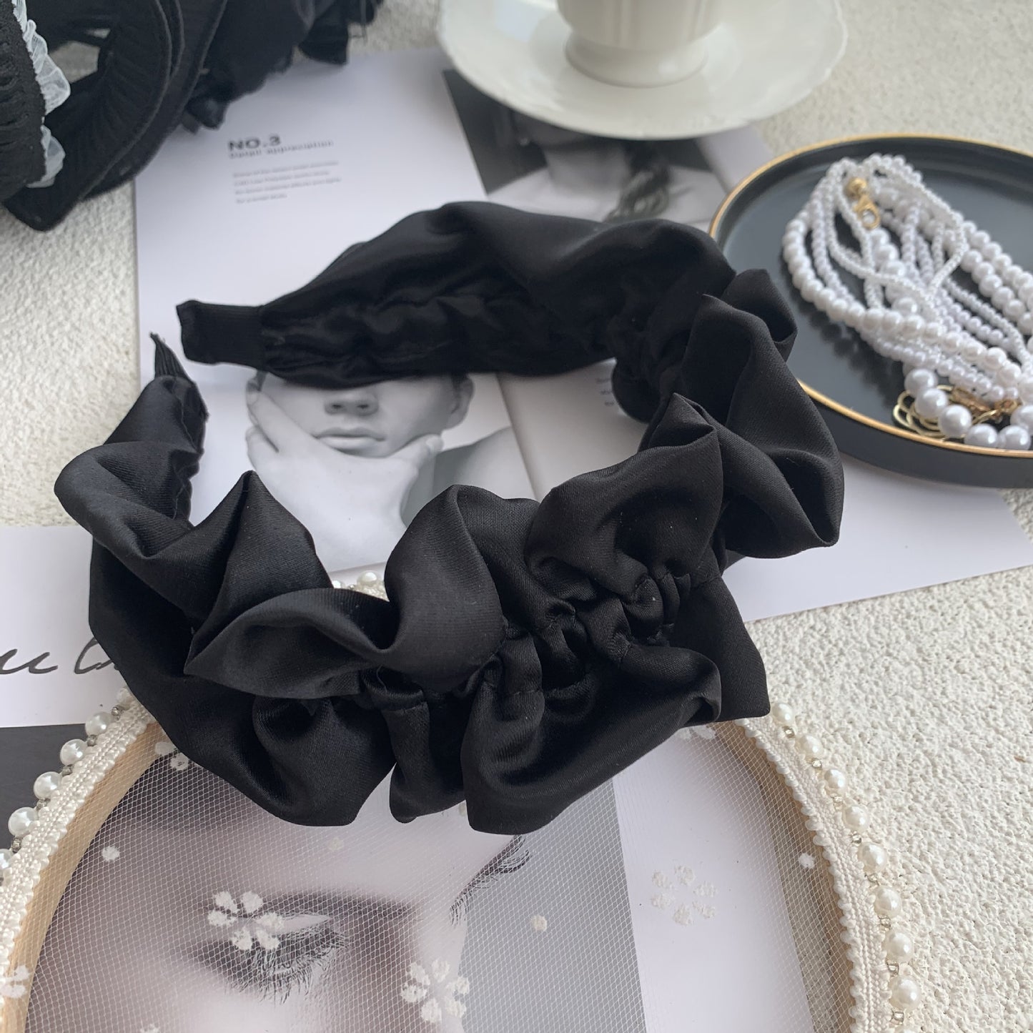 Exaggerated Wooden Ear Headdress Black Hair Hoop