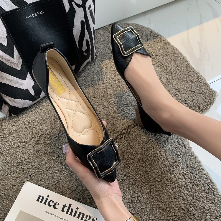 Women's New Gentle Style Shallow Mouth Square Buckle Flat Shoes